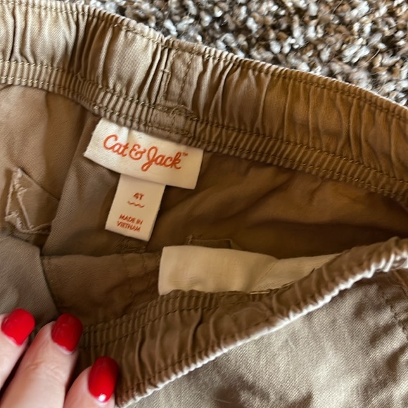 Cat and Jack size 4T shorts - Picture 3 of 3